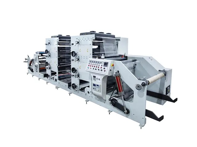 flexo printing machine آلة الطباعة المرن